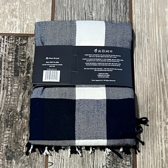 Plaid Scarf [NWT — Plush Apparel] - Picture 3 of 7